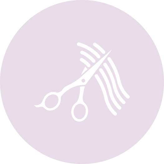 美容師としてお客様を担当しヘアサービスを提供する